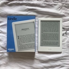 [Máy Nhật Cũ] Máy Đọc Sách Kindle Basic 3 8th Full Box Code 61085