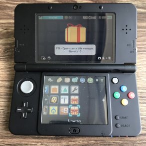 NEW NINTENDO 3DS BLACK CODE Pvn762
