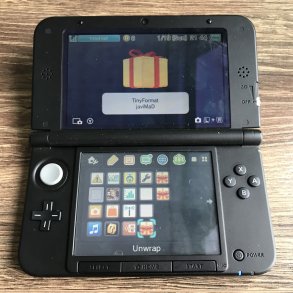 Máy Chơi Game Nintendo 3DS LL CODE PVN527