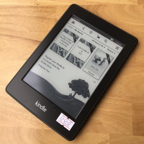 [Máy Nhật Cũ] Máy Đọc Sách Kindle Paperwhite Gen 1 5th CODE PVN888