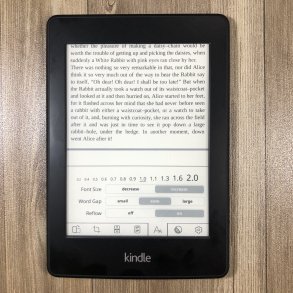 [COVER][Đã cài Koreader] Máy Đọc Sách Kindle paperwhite 2 CODE PVN217