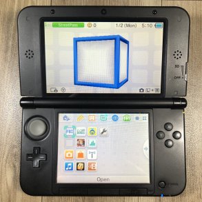 Máy Chơi Game Nintendo 3DS LL CODE PVN80